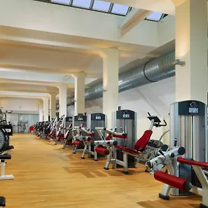 Sheraton Pelikan Hotel